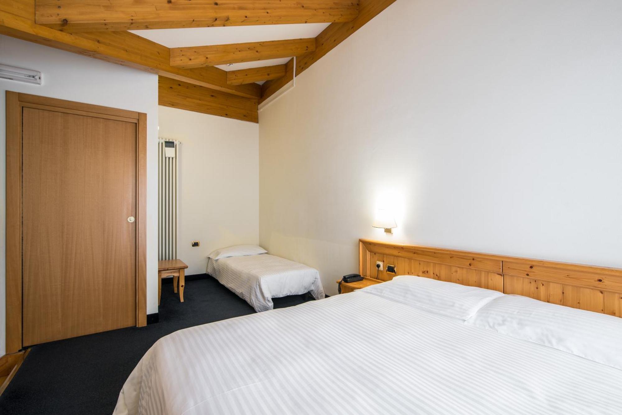 Hotel Colfosco San Martino Di Castrozza Oda fotoğraf
